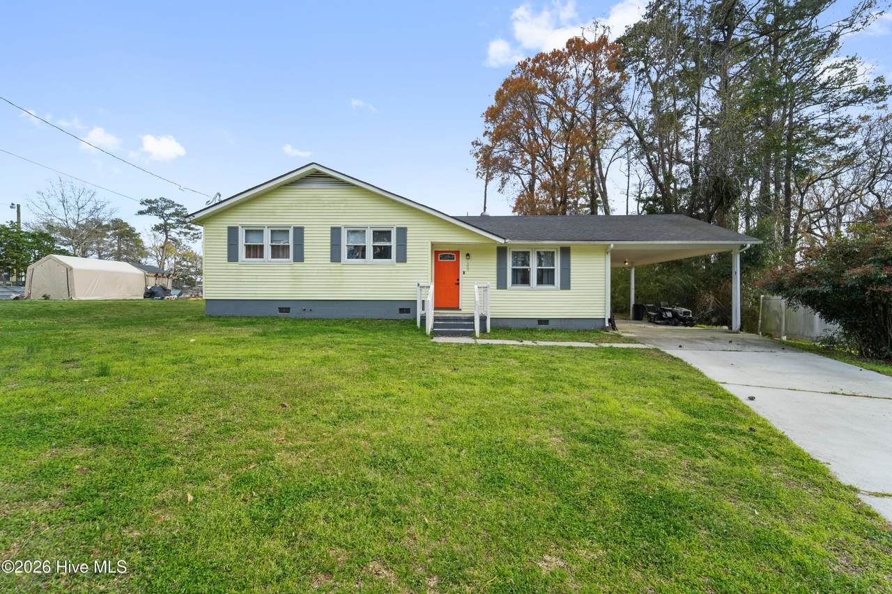 309 Woodhaven Drive - Photo 1