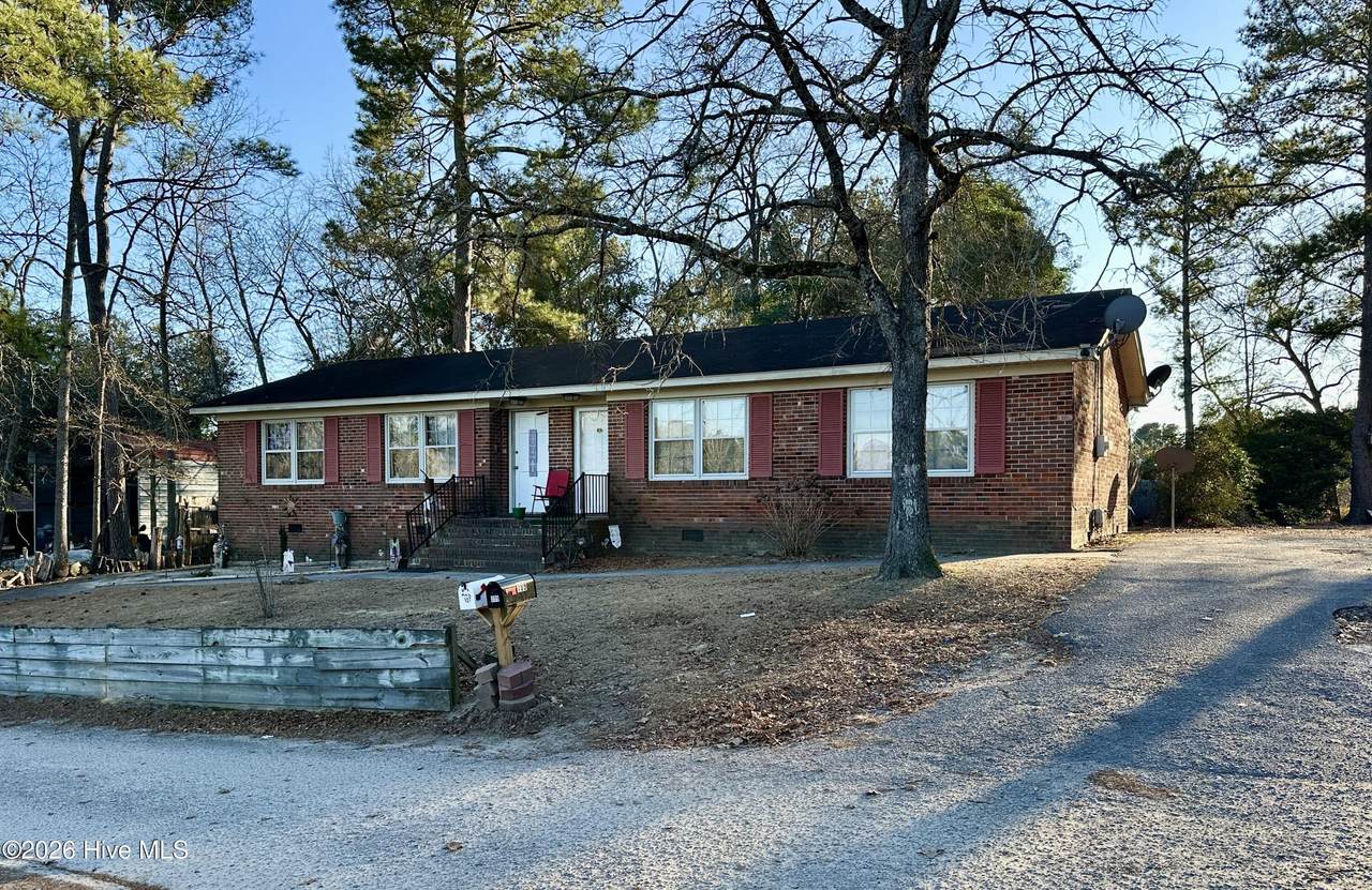 107 &109 Edwards Circle - Photo 1