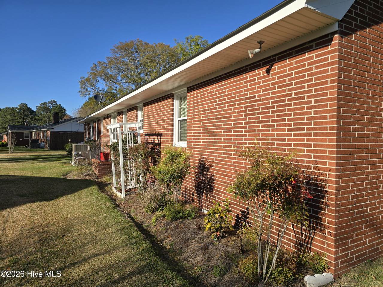 510 Lakeview Drive - Photo 1