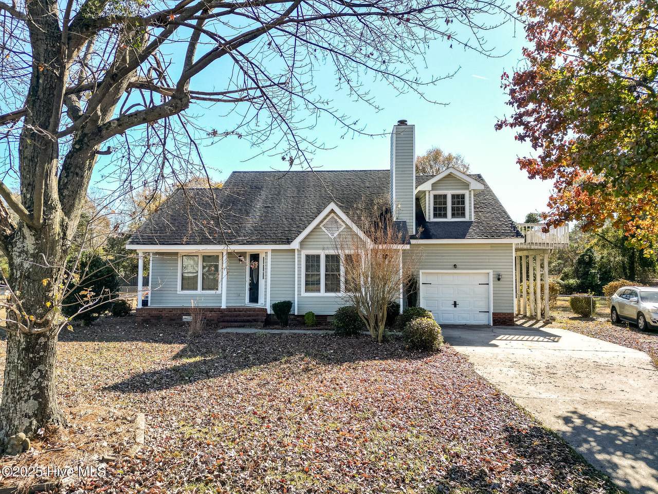 108 Moss Hill Drive - Photo 1