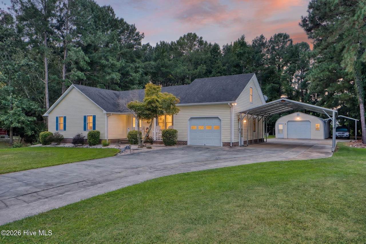 116 Lee Circle - Photo 1