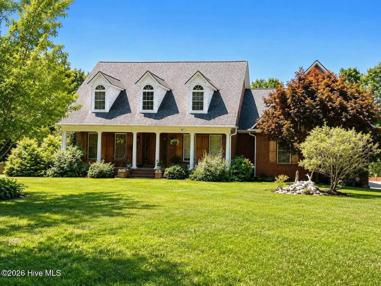 613 Hughes Road - Photo 1