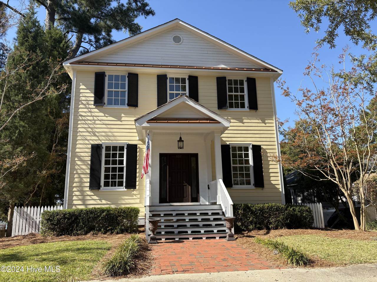 107 Main Street - Photo 1