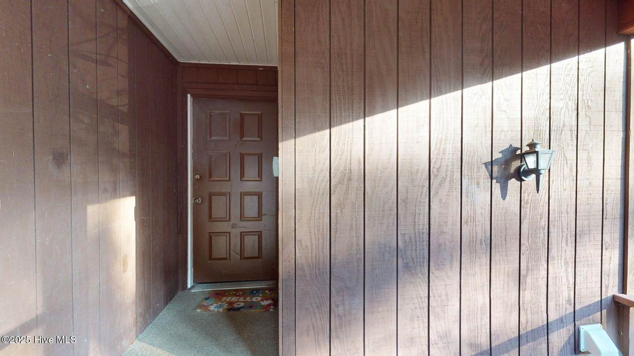 704 Dover Street - Photo 1