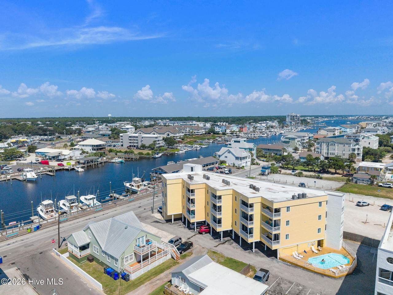 302 Canal Drive - Photo 1