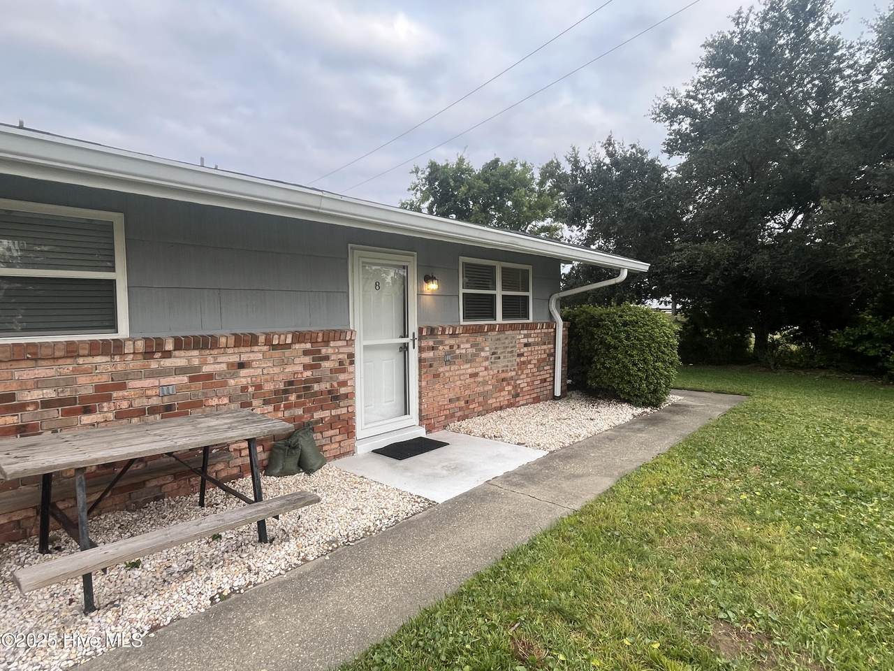 109 Cedar Lane - Photo 1