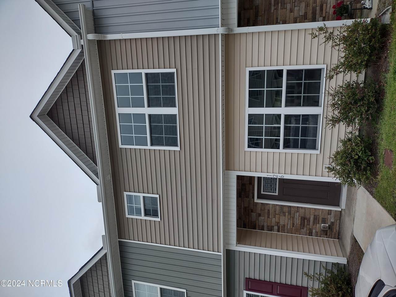 126 Beacon Woods Drive - Photo 1