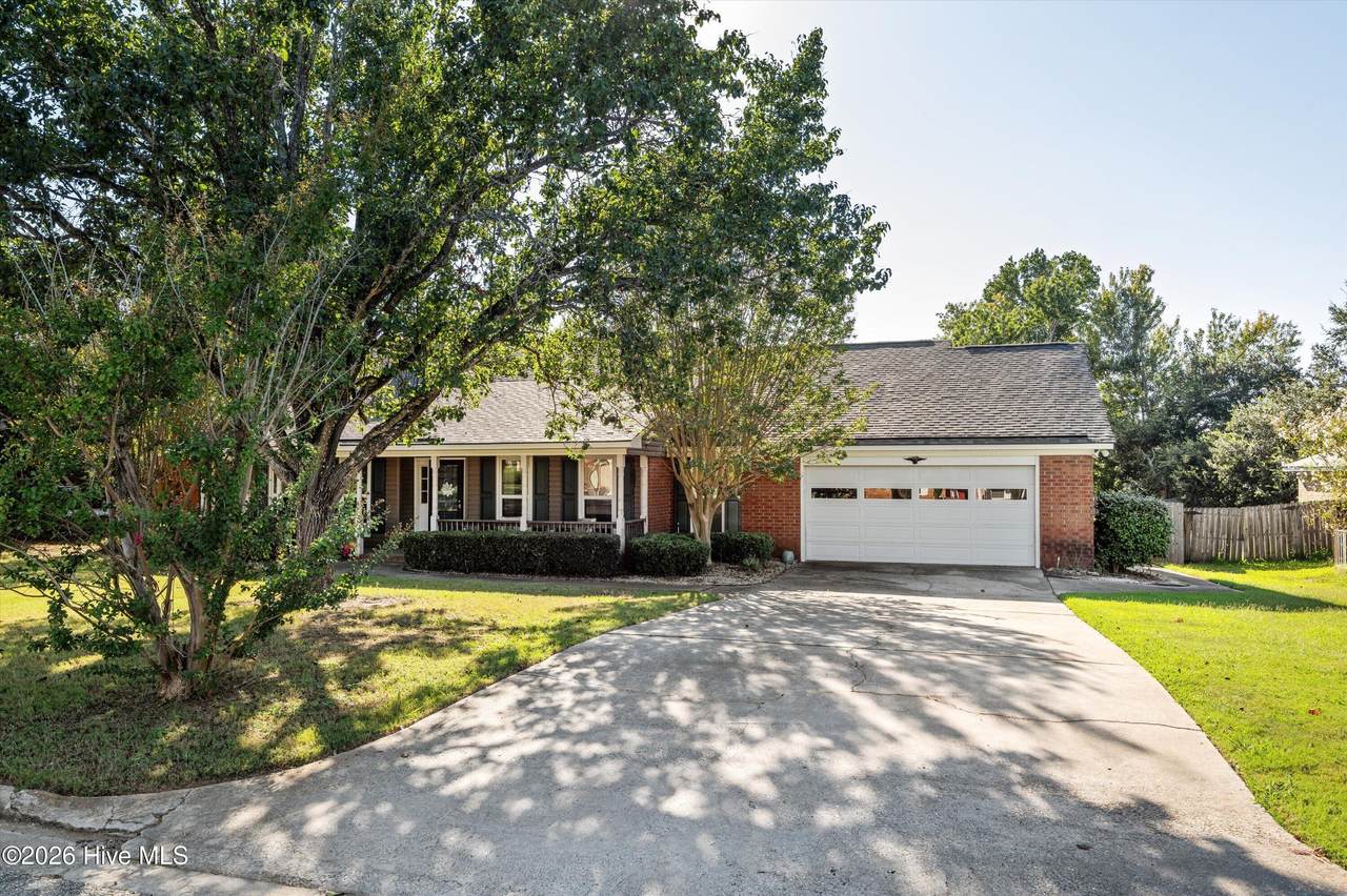 512 Waterford Drive - Photo 1