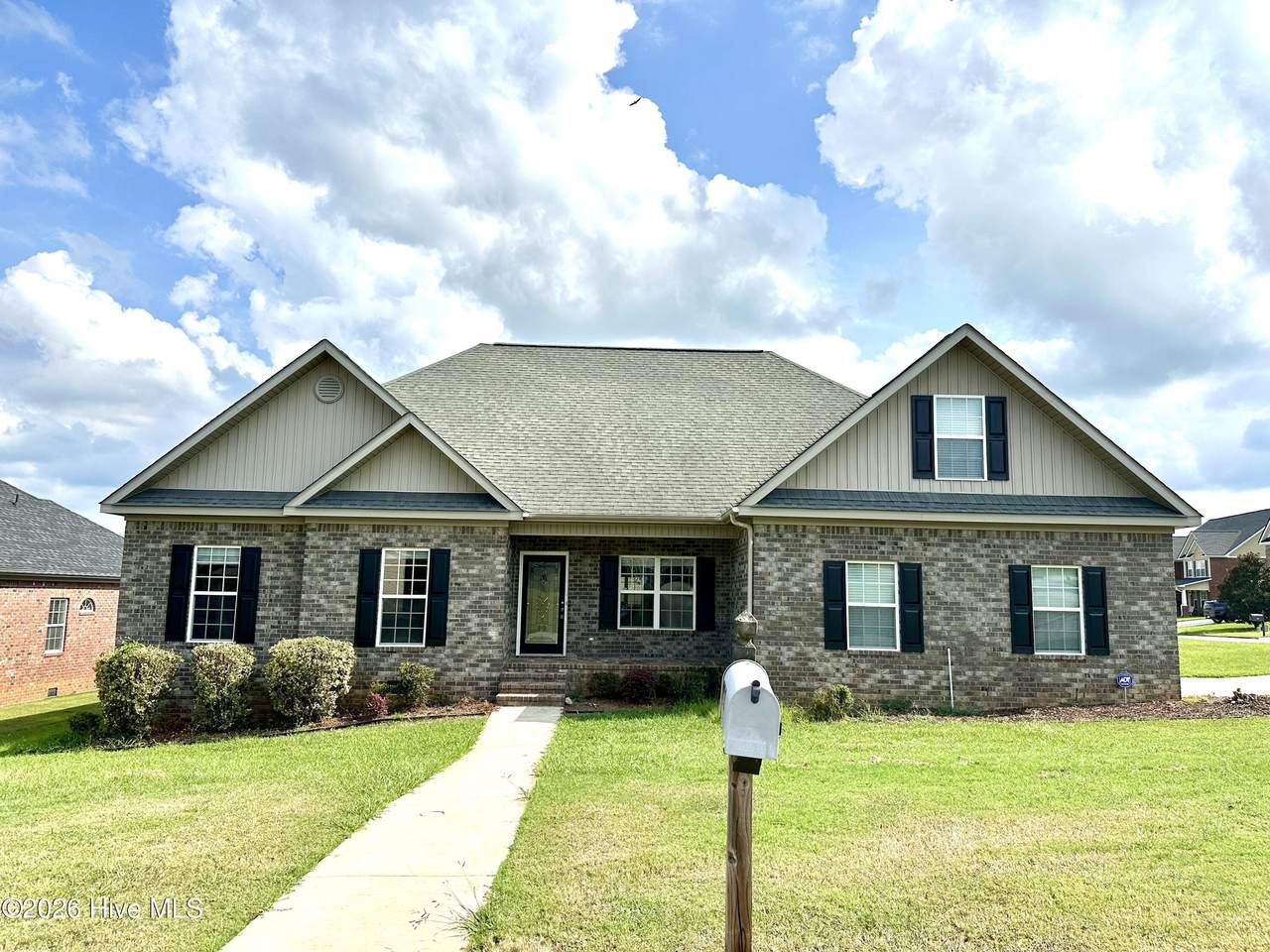 403 Fernhurst Lane - Photo 1