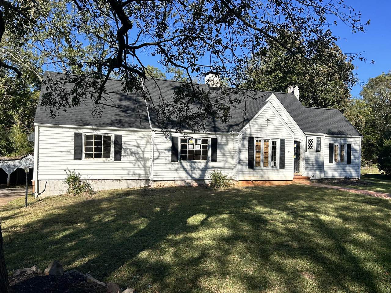 241 Coral Street - Photo 1