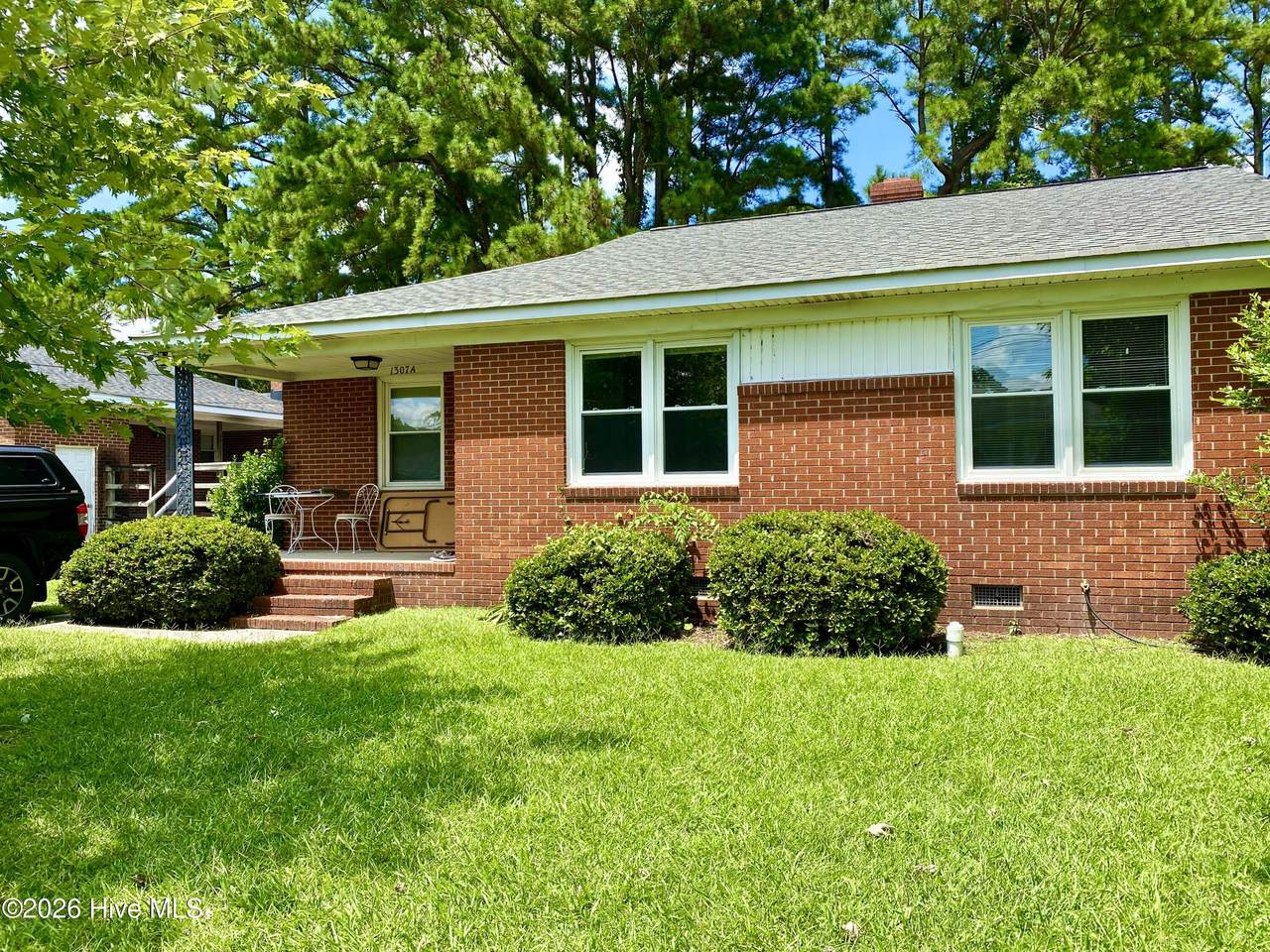 1307 Willow Street - Photo 1