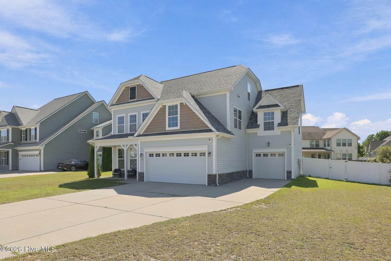 61 Torrington Ridge - Photo 1