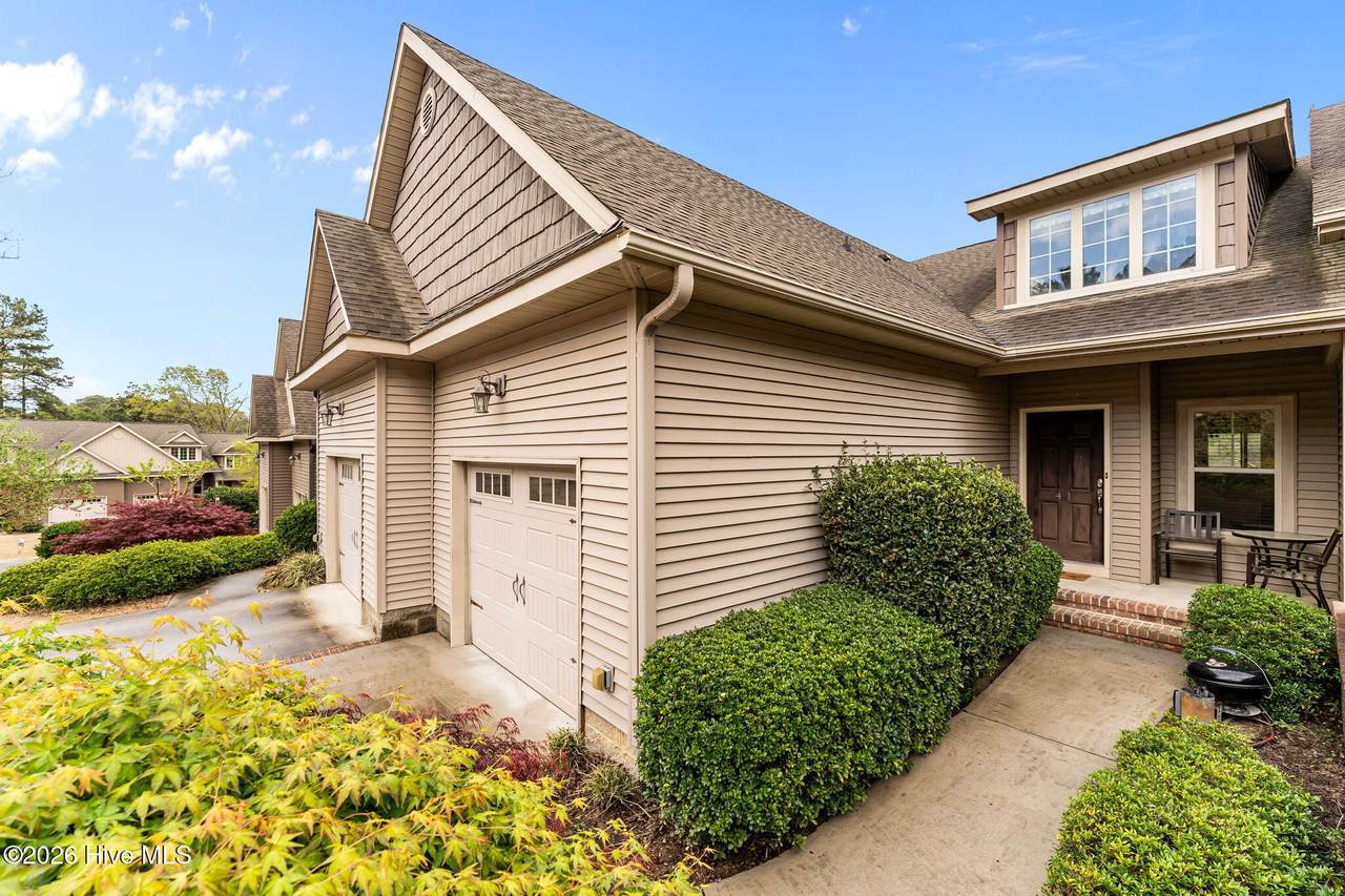 41 Cypress Circle - Photo 1