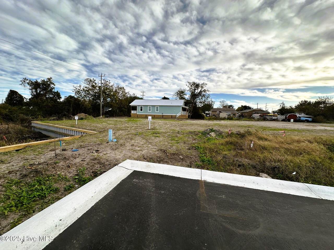 2403 Ferabee Street - Photo 1