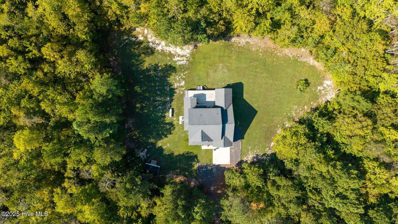 166 Skippers Court - Photo 1