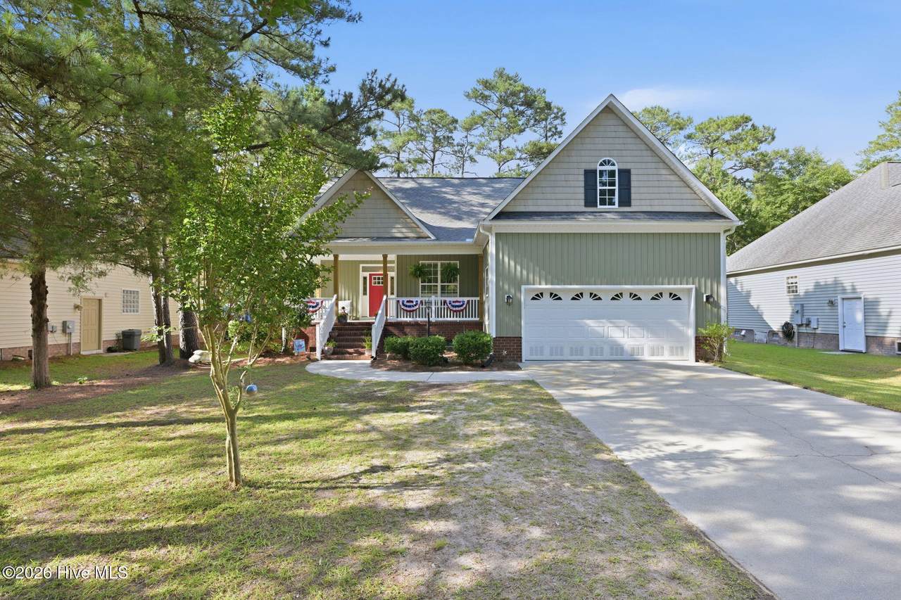 1013 Barkentine Drive - Photo 1