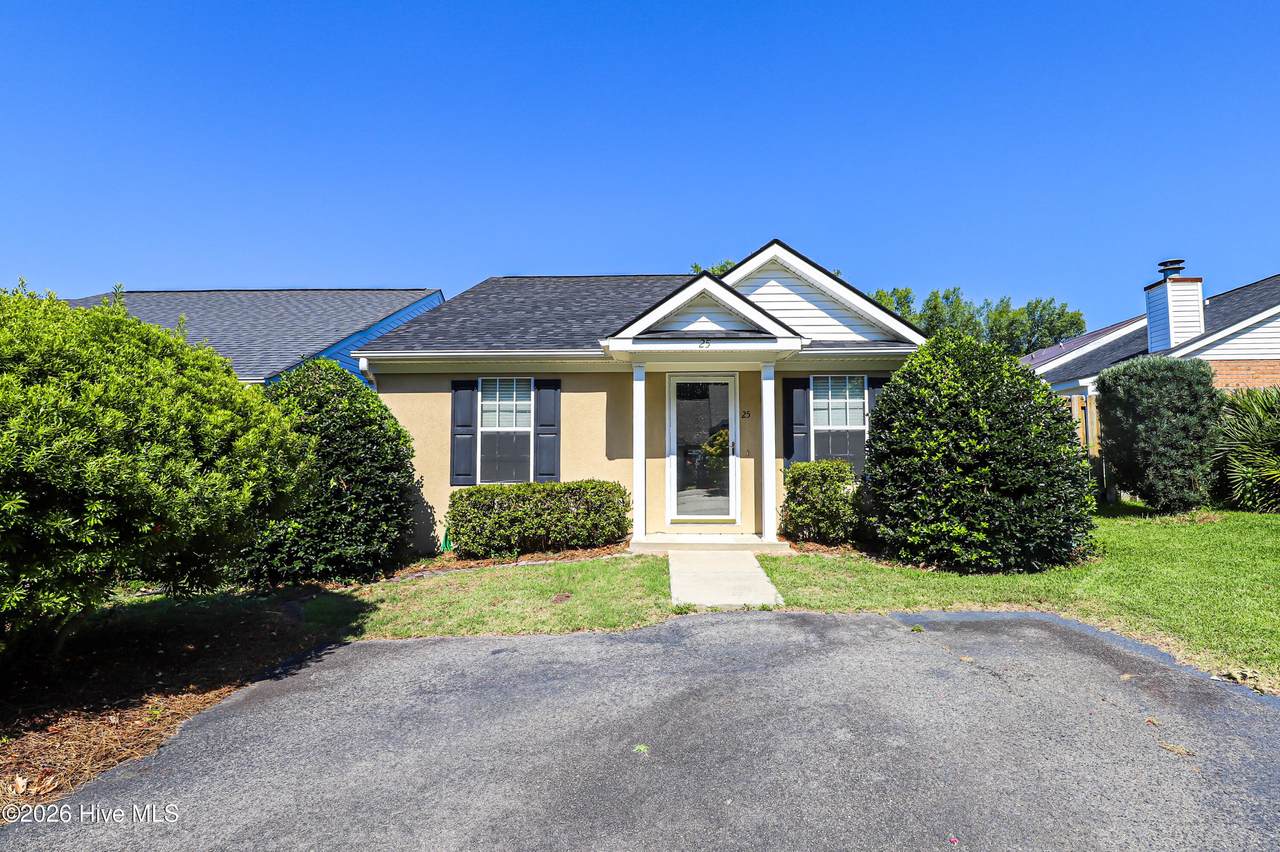 25 Charlestowne Drive - Photo 1