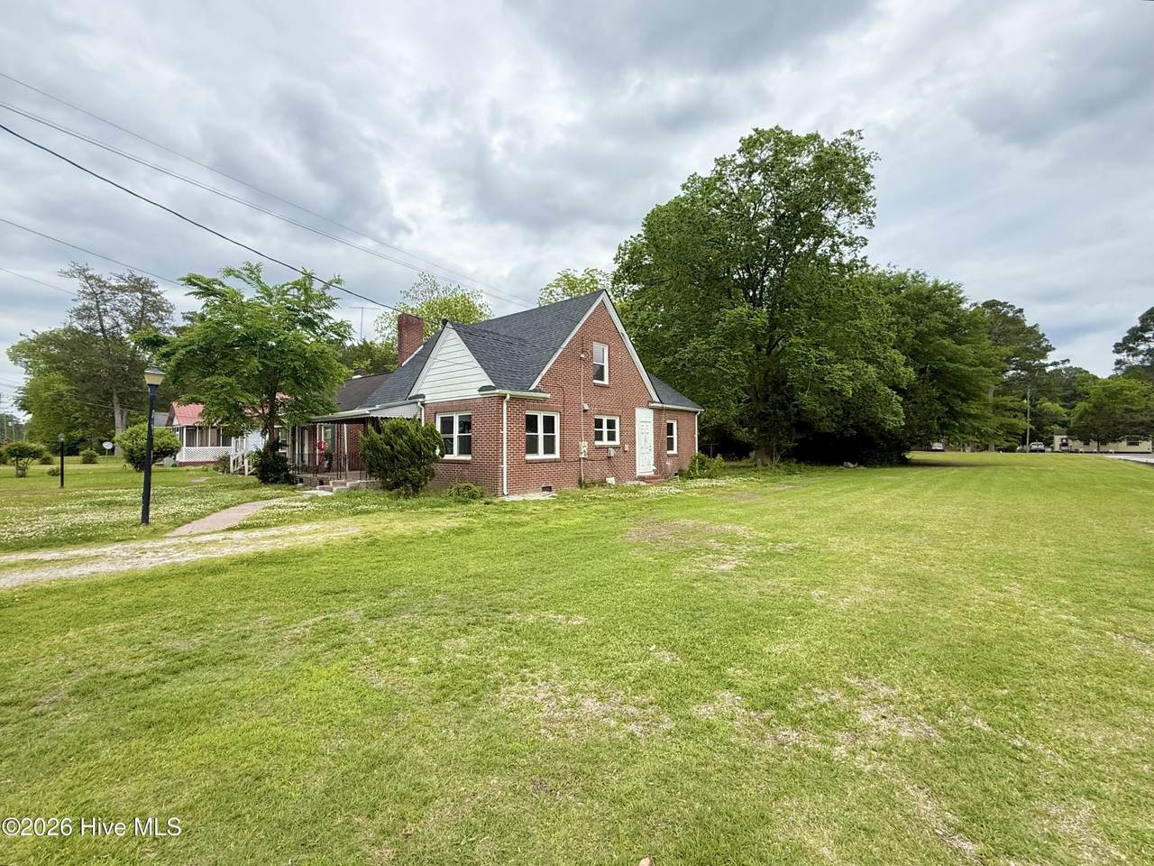 513 Main Street - Photo 1