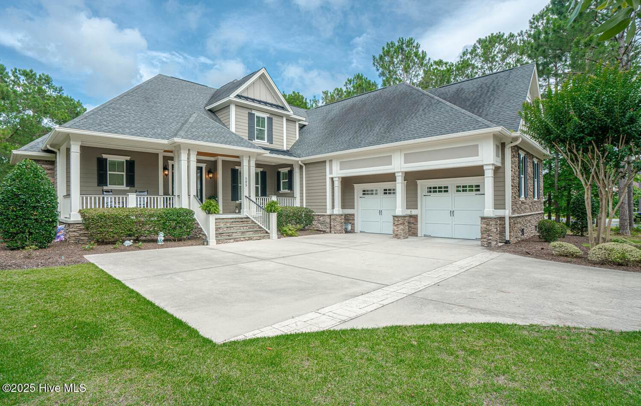 595 Wicklow Square - Photo 1