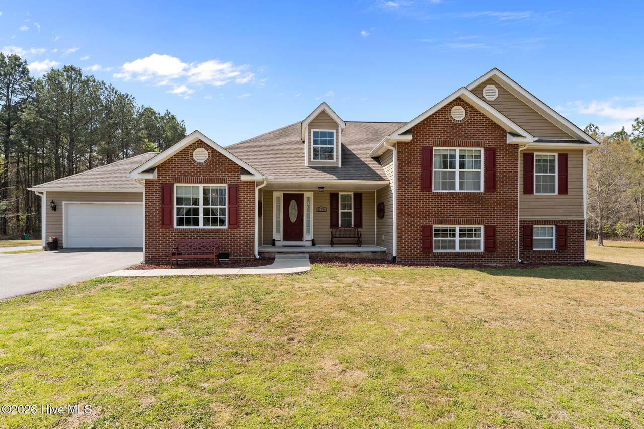 26708 Aberdeen Road - Photo 1