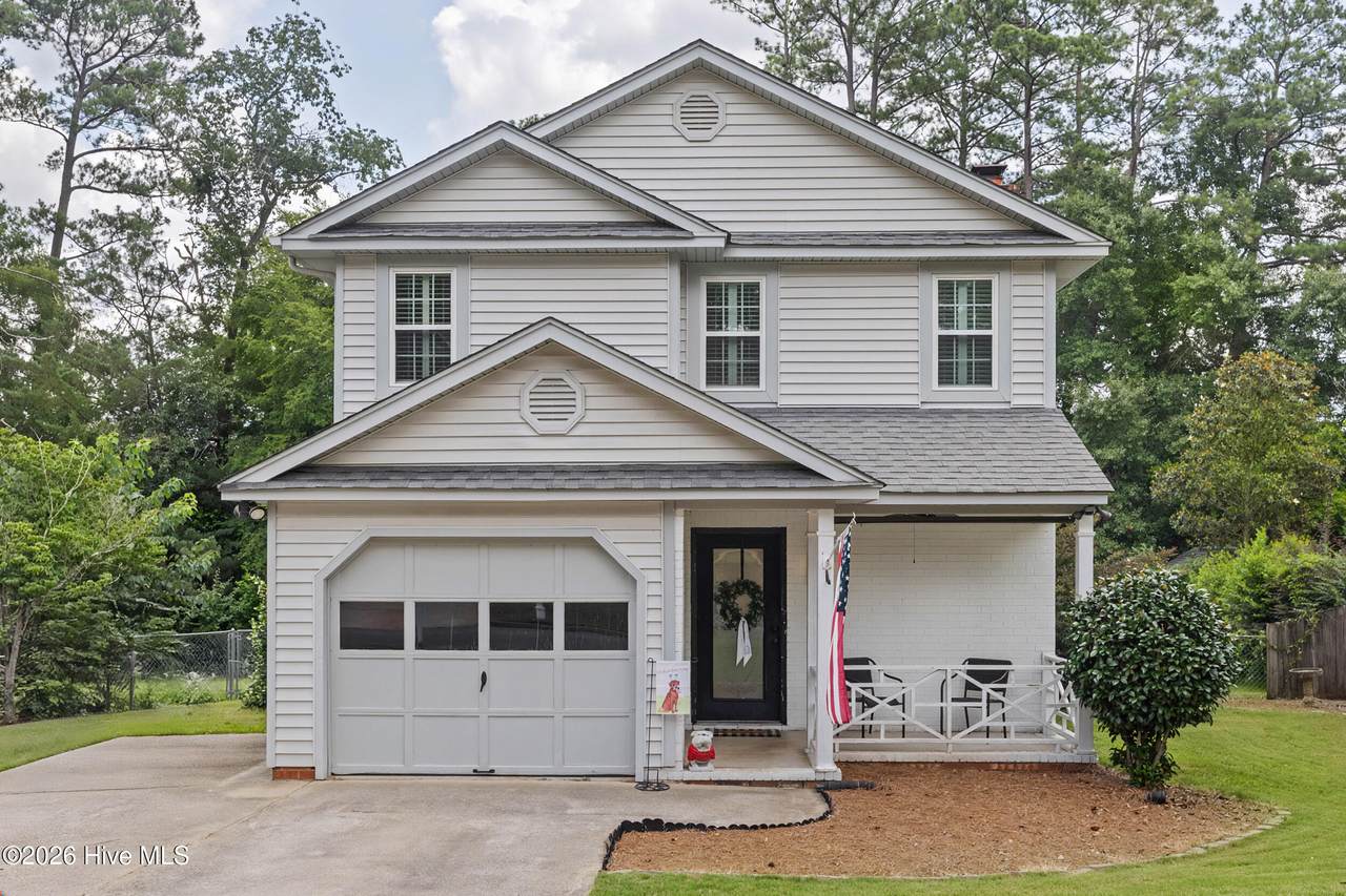 157 Evergreen Drive - Photo 1