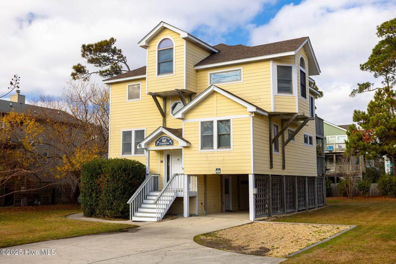 1037 Hampton Street - Photo 1