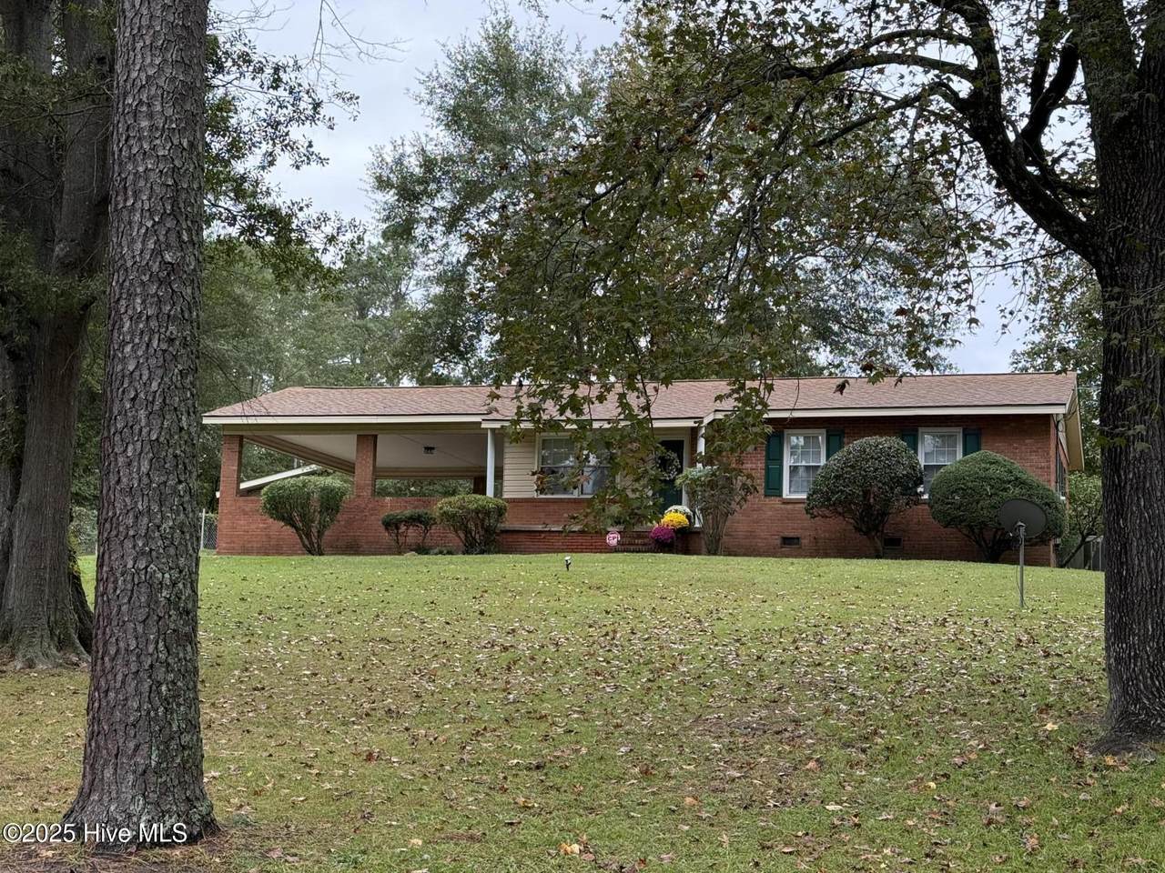 440 Hood Street - Photo 1