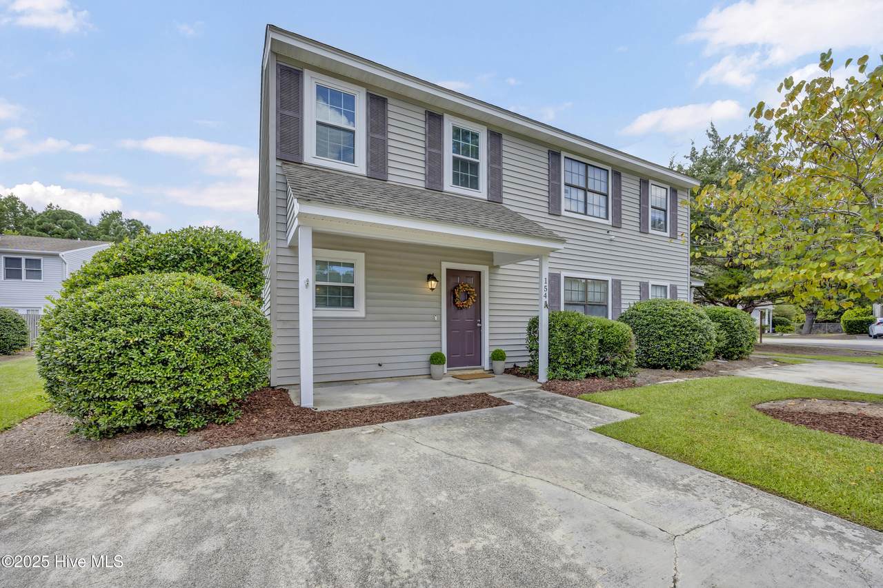 154 Lullwater Drive - Photo 1