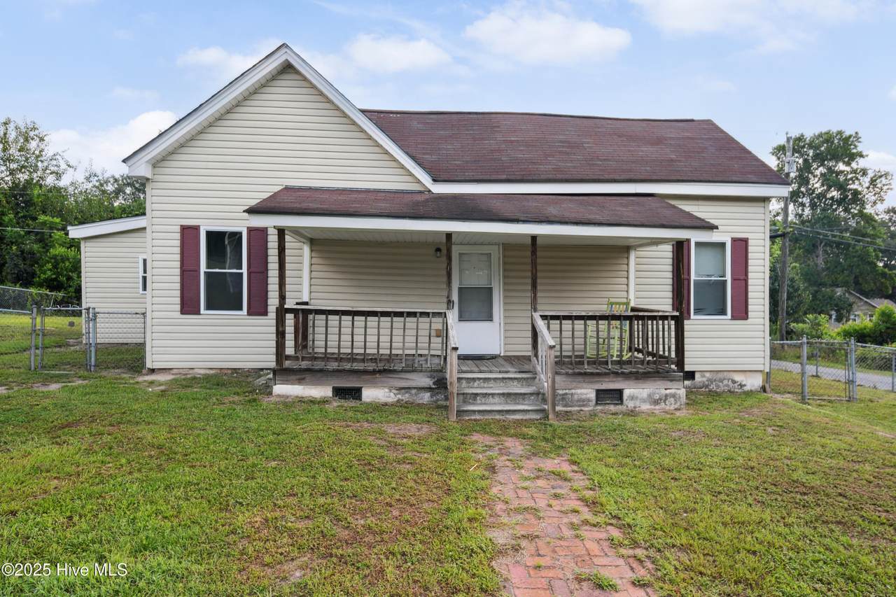 106 Safie Third Street - Photo 1