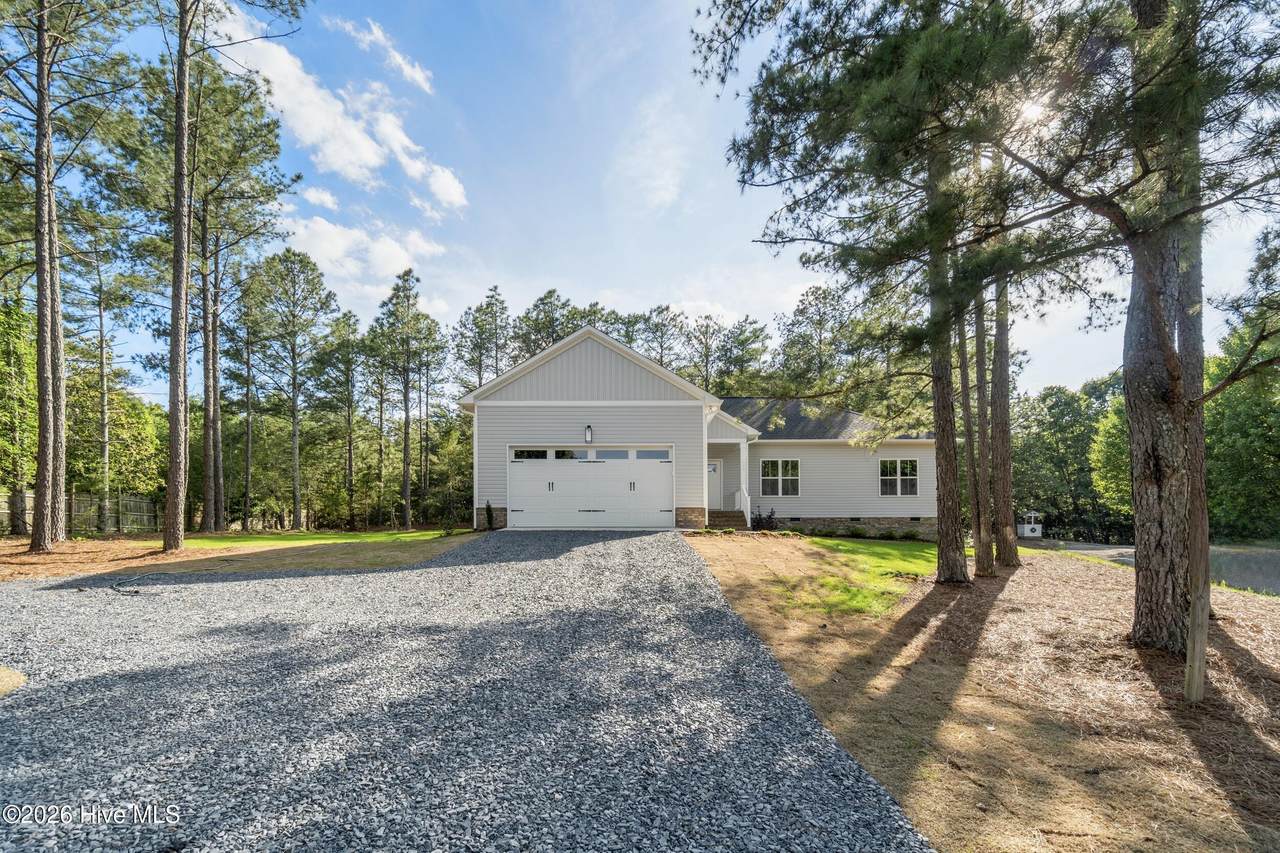 185 Shagbark Court - Photo 1