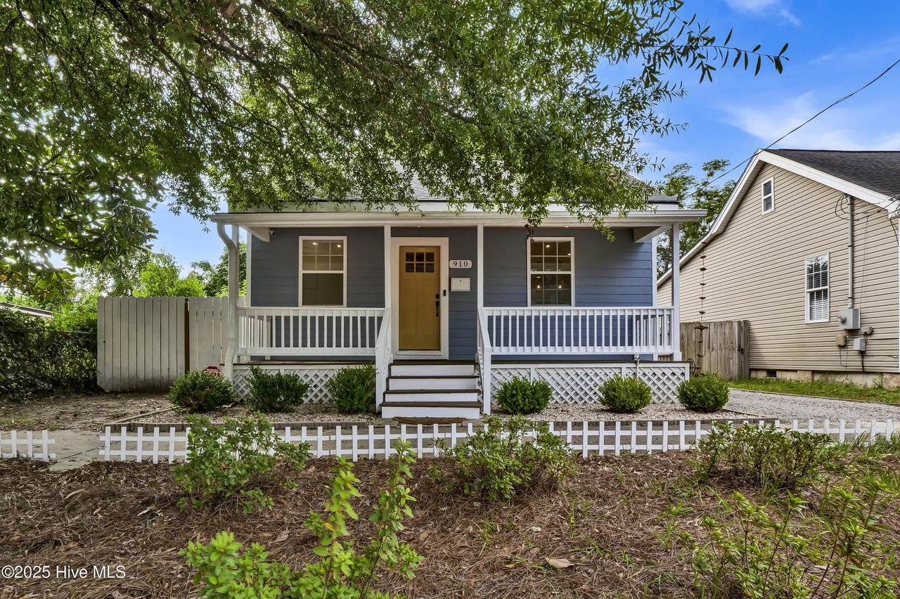 910 Walnut Street - Photo 1