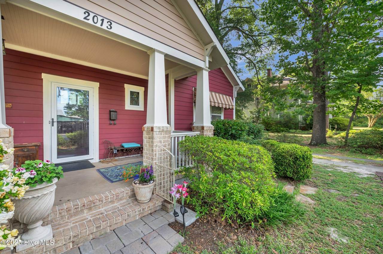 2013 Adams Street - Photo 1