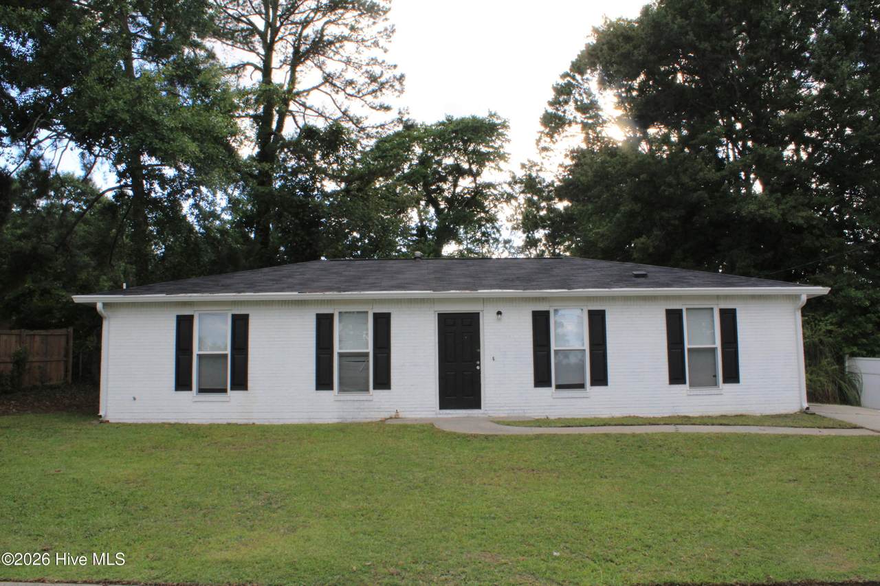 3109 Jennifer Court - Photo 1