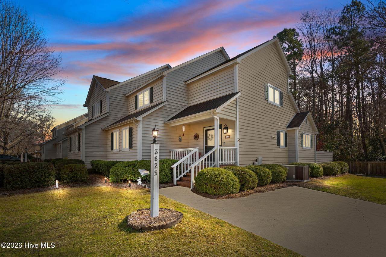 3825 Appleton Way - Photo 1