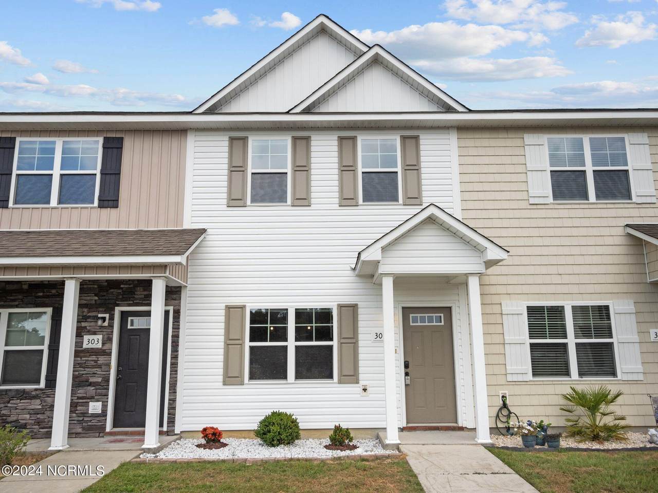 305 Justice Farm Drive - Photo 1