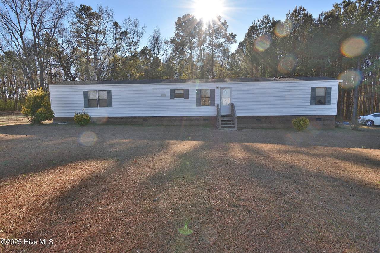 4558 Nc 125 - Photo 1