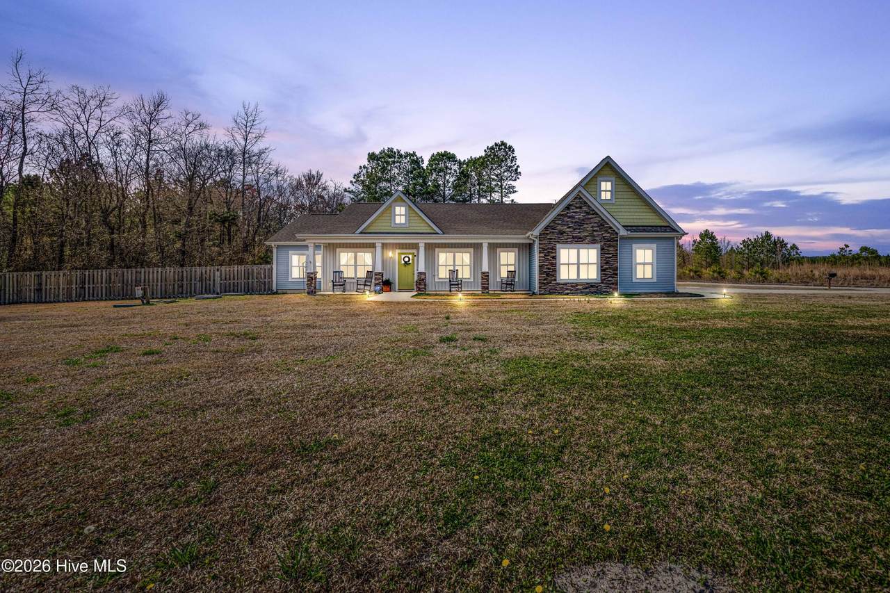105 Nautical Wave Road - Photo 1