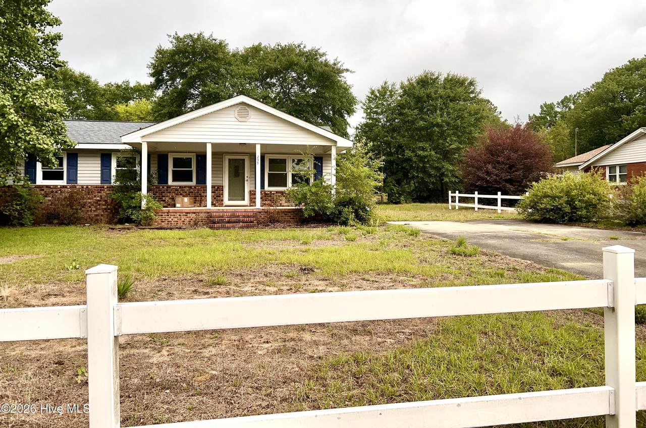 233 Lakeview Trail - Photo 1