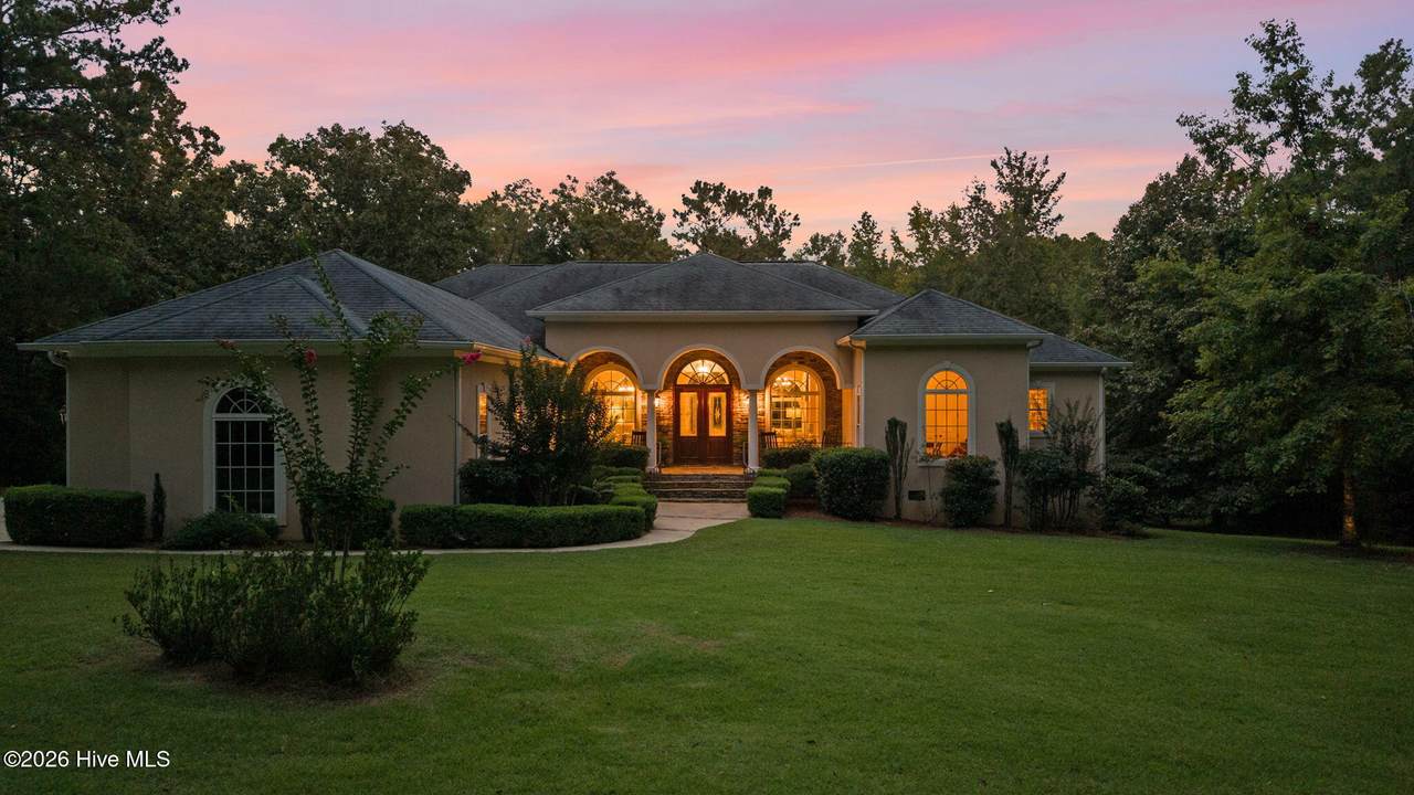 836 Jasmine Trail - Photo 1