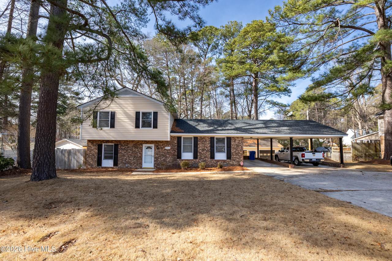 2509 Ward Boulevard - Photo 1