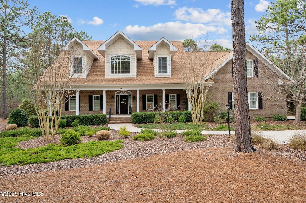 54 Abbottsford Drive - Photo 1