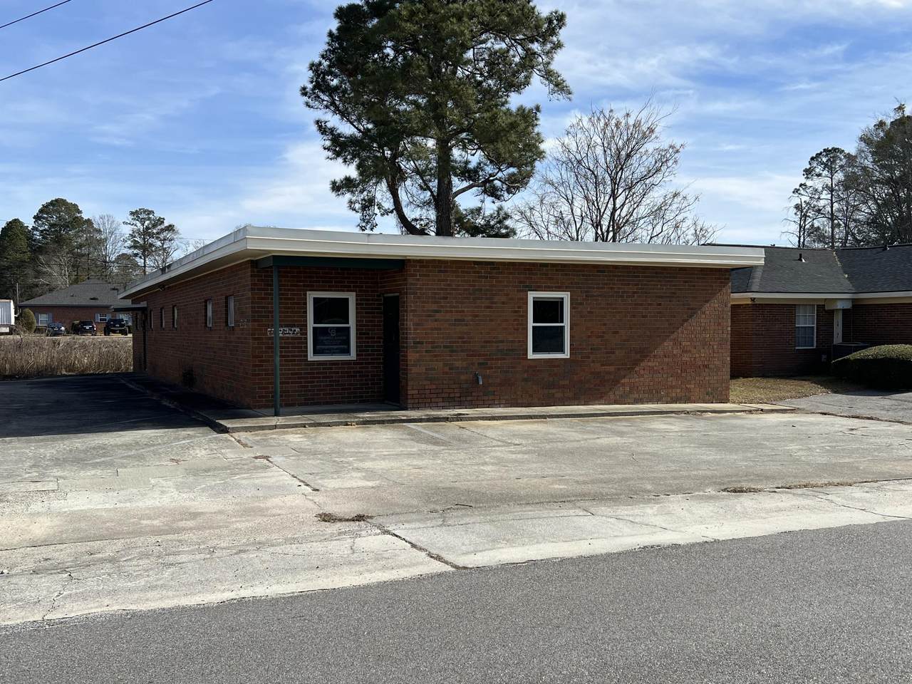 320 Hospital Drive - Photo 1