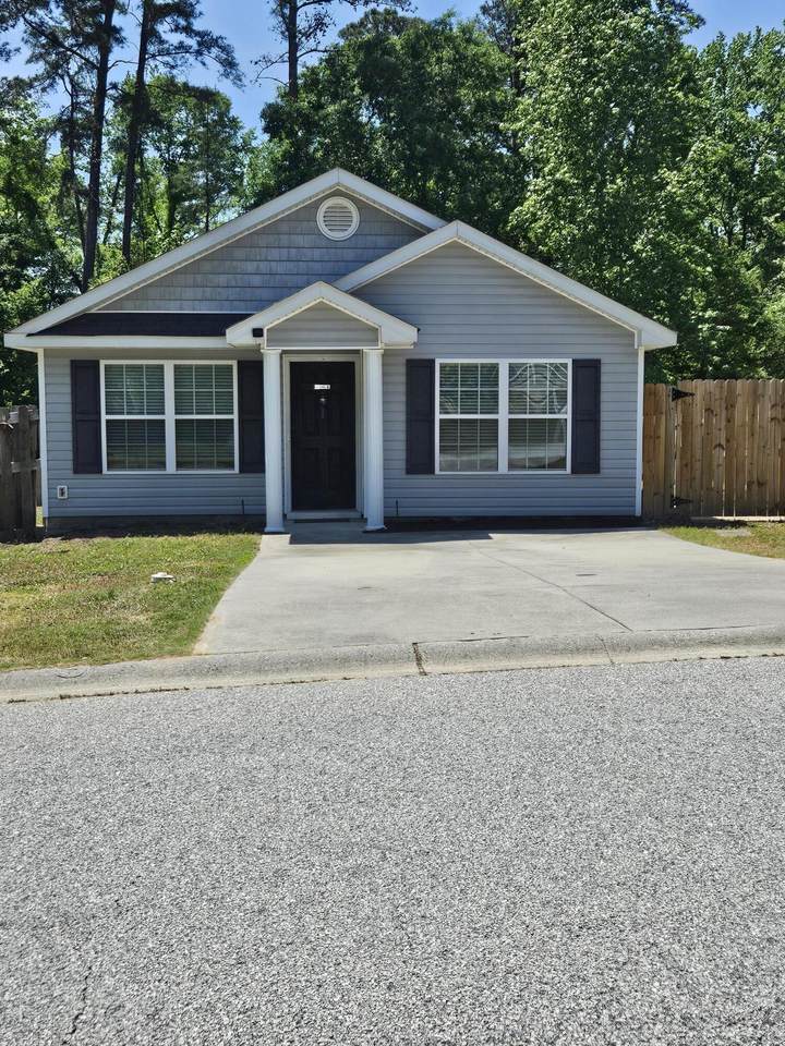 803 Westlawn Drive - Photo 1
