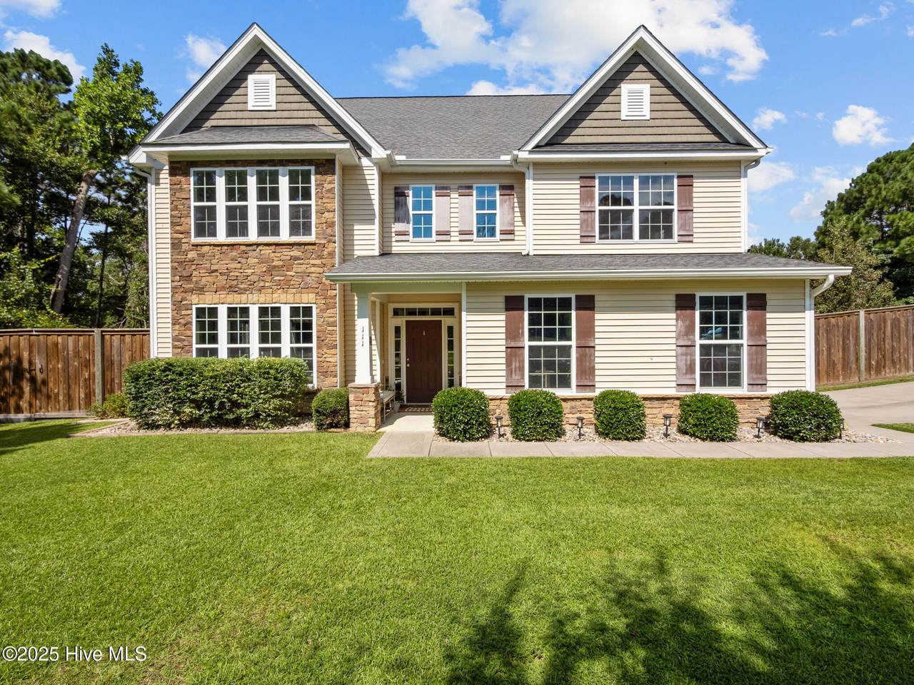 111 Creek End Court - Photo 1