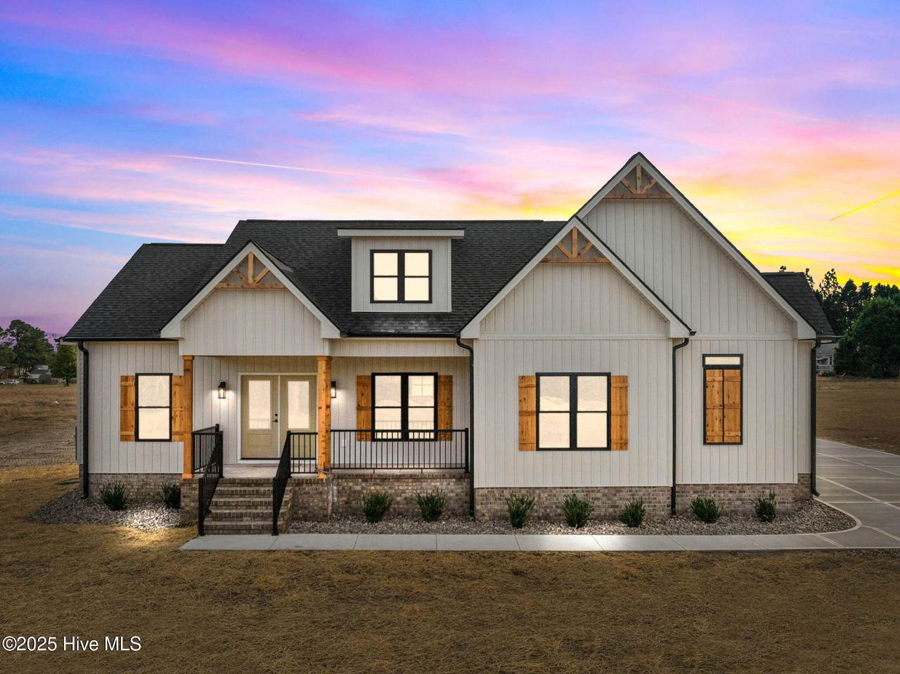 5547 Martys Court - Photo 1