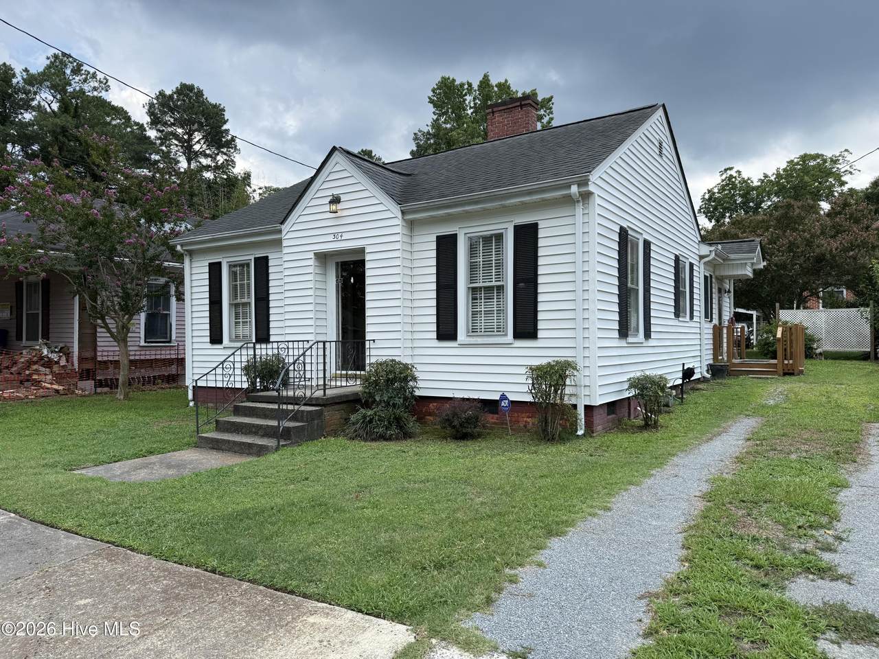 304 Woodall Street - Photo 1