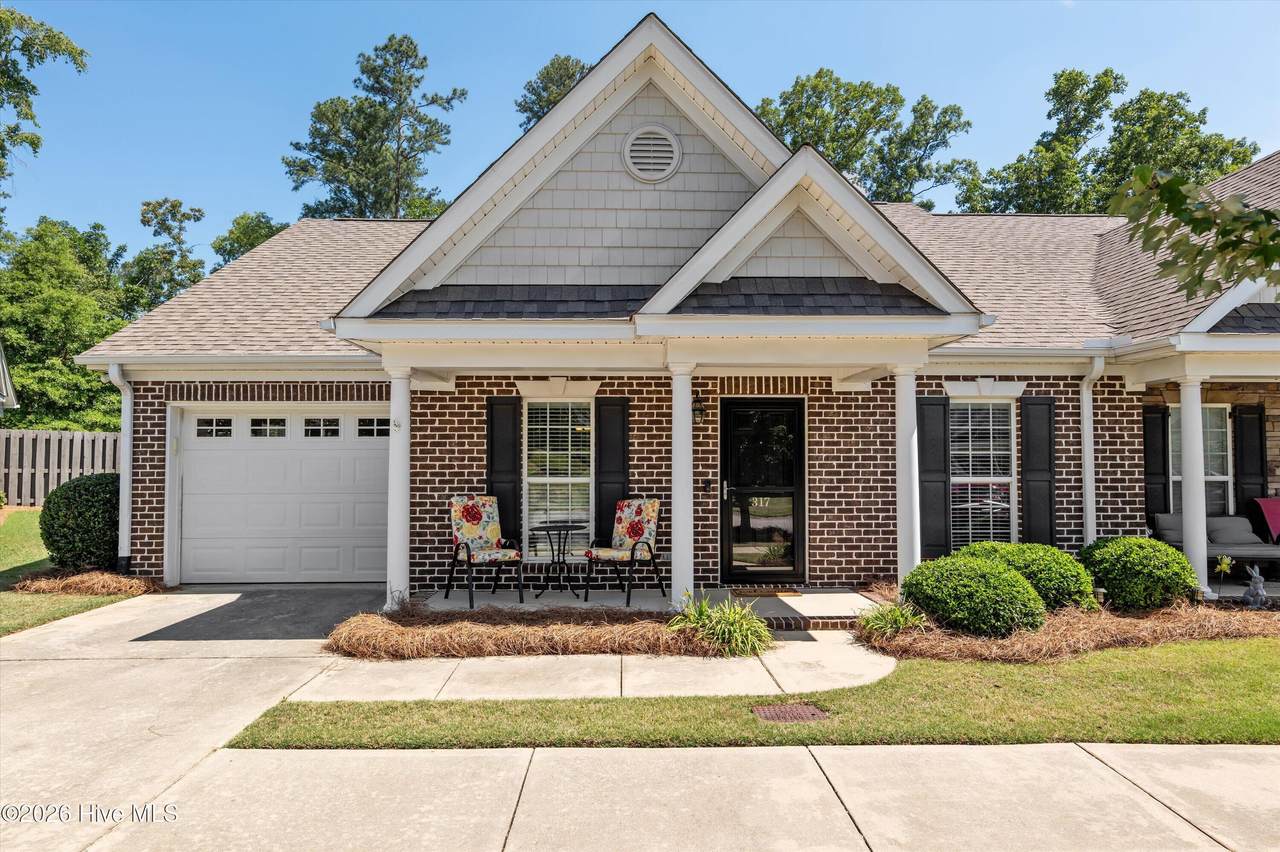 317 Harvester Drive - Photo 1