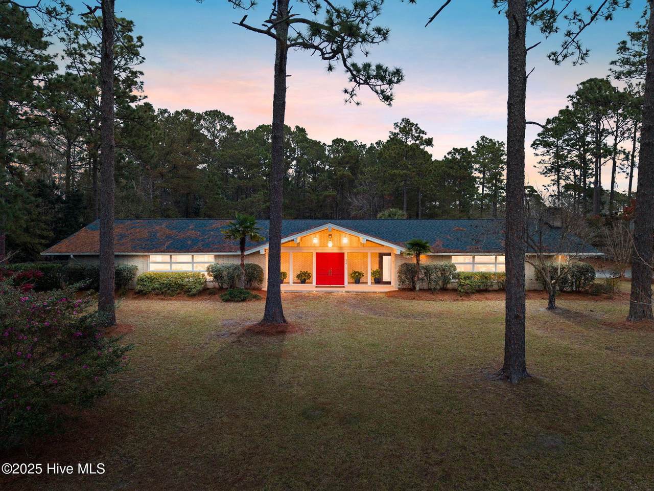 32 Brierwood Road - Photo 1