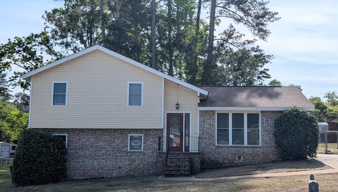 2508 Springwood Drive - Photo 1