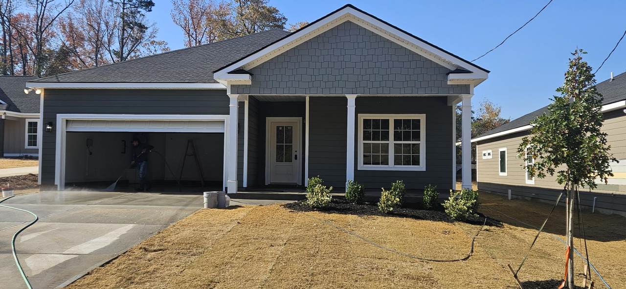 102 Walton Drive - Photo 1